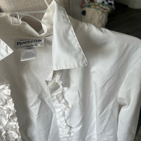 EUC Pendleton 100% Cotton Long Sleeve Button Up Ruffle Shirt, Size 14 - Picture 3 of 6